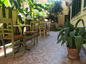 Le Rose del Viale